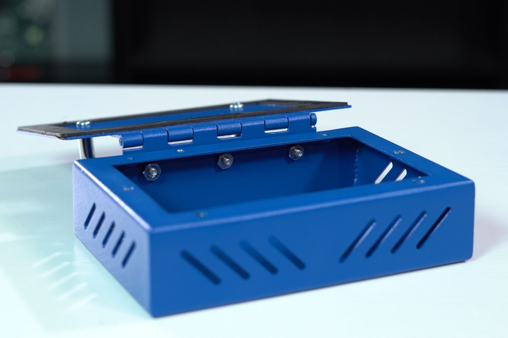 5 sided enclosure